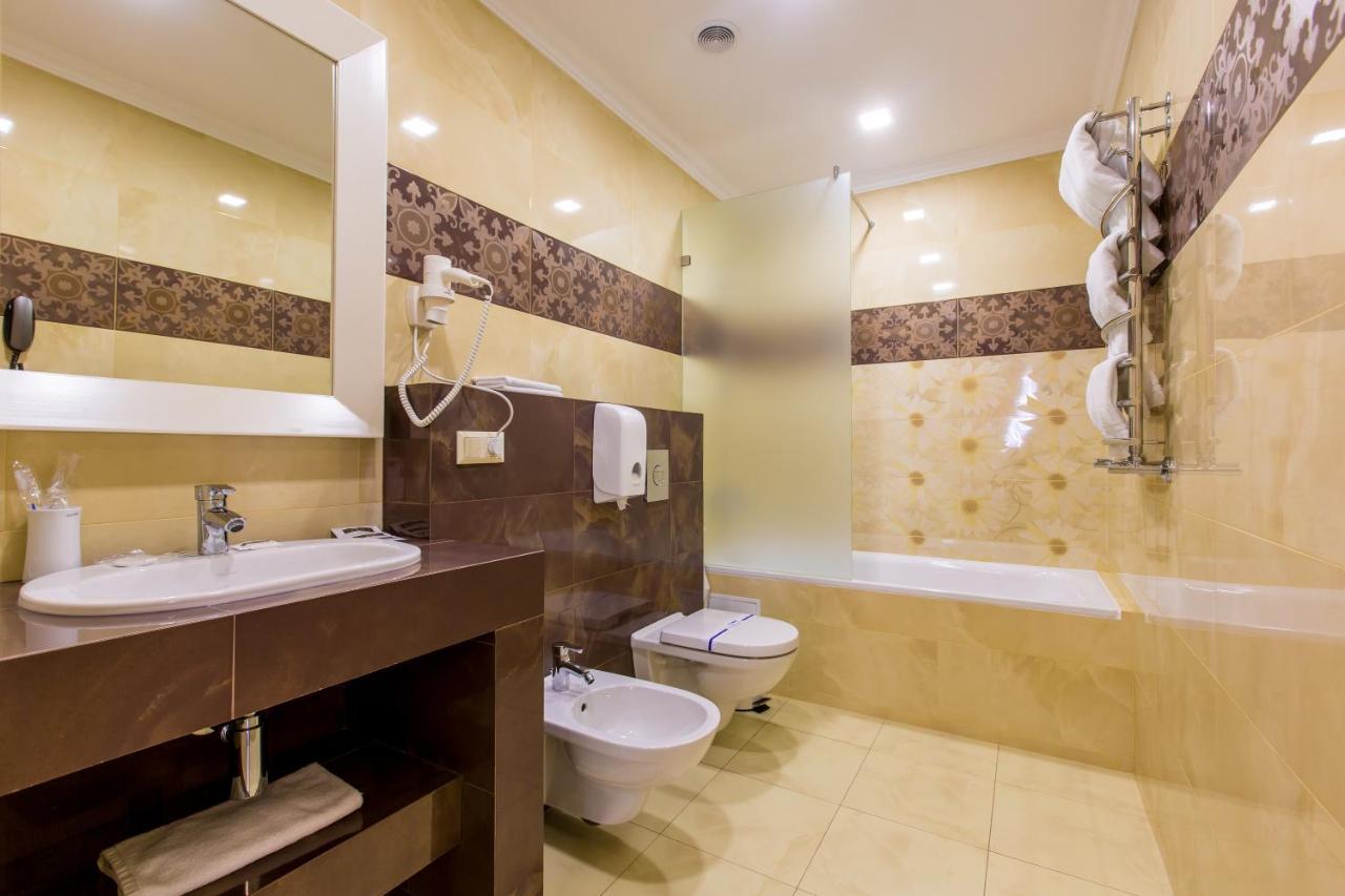 Georg Park Hotel Tarashany المظهر الخارجي الصورة