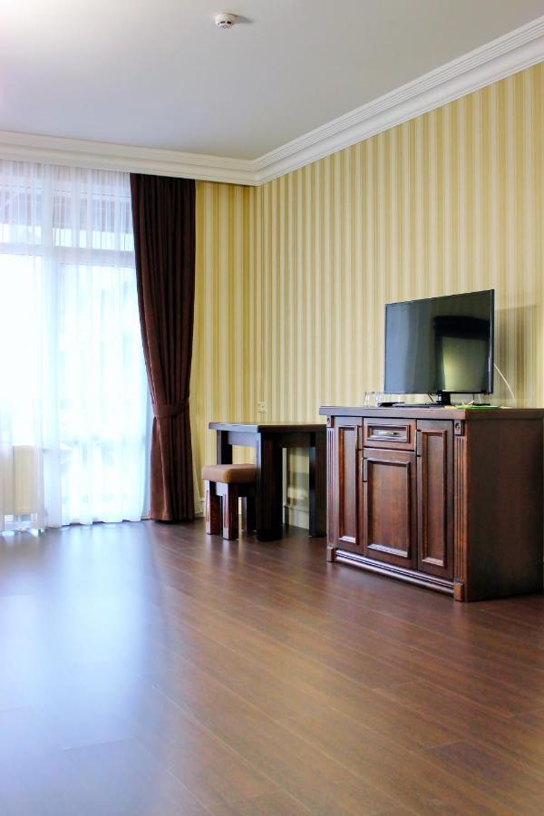Georg Park Hotel Tarashany المظهر الخارجي الصورة