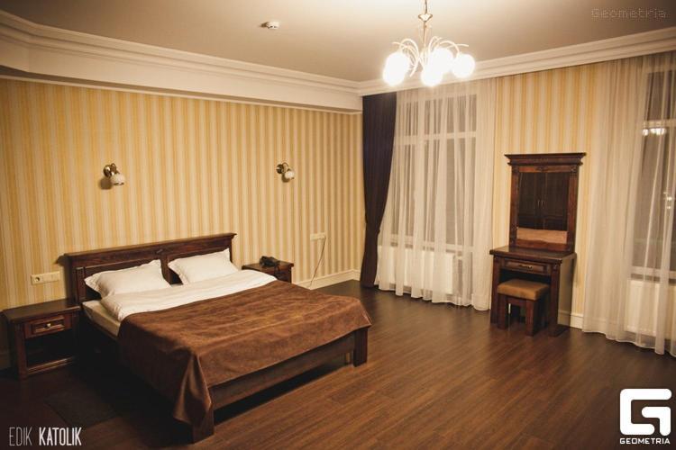 Georg Park Hotel Tarashany المظهر الخارجي الصورة